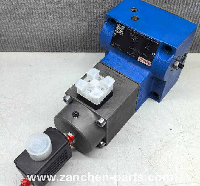 Rexroth R900915815 Flow Control Valve 2FRE10-44/50LBK4M